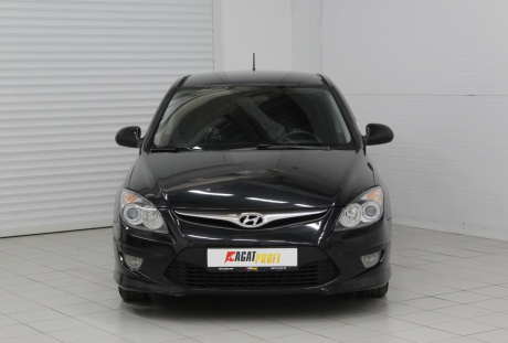 Hyundai i30 2010 года с пробегом 199 856 км, фото 2
