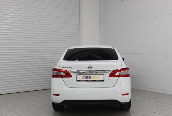 Nissan Sentra 2014 года с пробегом 188 581 км, фото 6